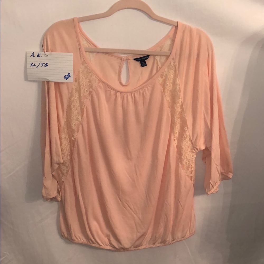 American Eagle Loose Fit 3/4 sleeve w/lace